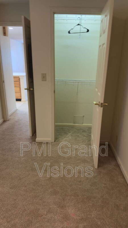 Building Photo - 1306 Arthur Ave