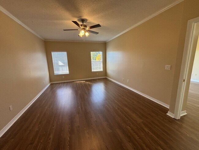 Building Photo - 3421 Cherry Ridge Rd