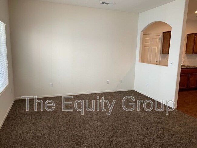 Building Photo - 3344 Villa St