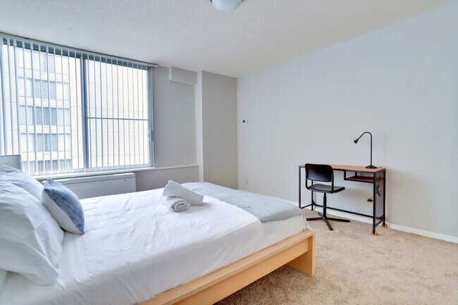 Building Photo - 2111 Richmond Hwy