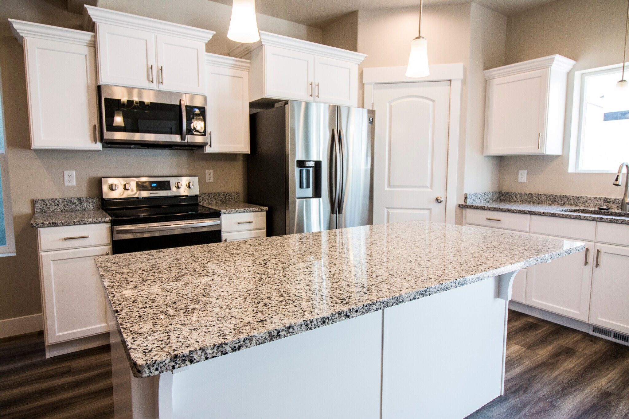 Building Photo - 8675 N Shadow Creek Aly