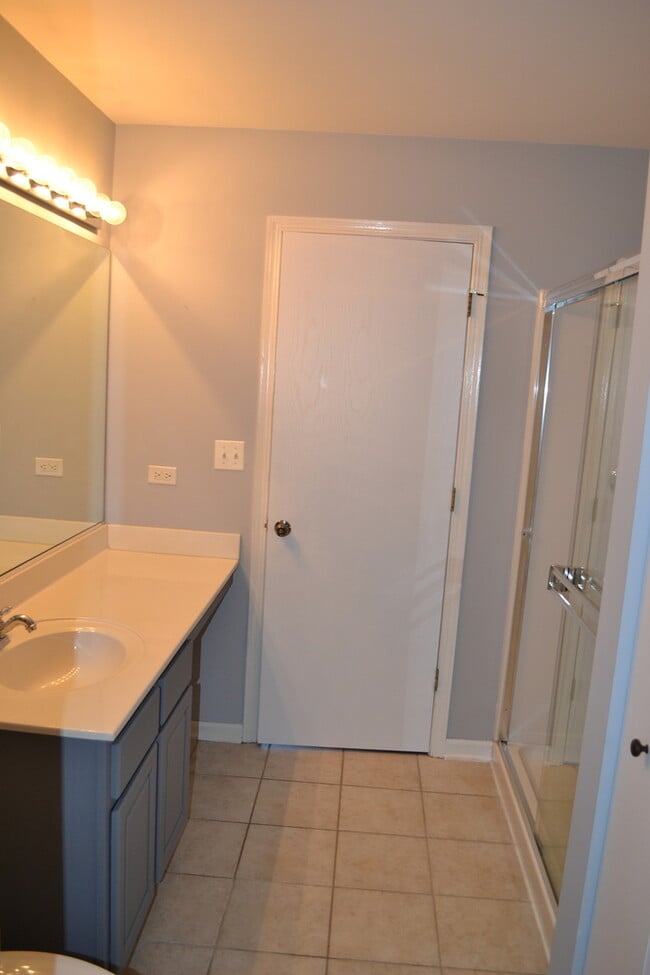 Building Photo - 169 Springbrook Trail S