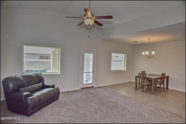 Building Photo - 6980 White Mesquite Wy