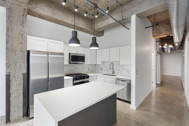 Building Photo - 901 N 3rd St
