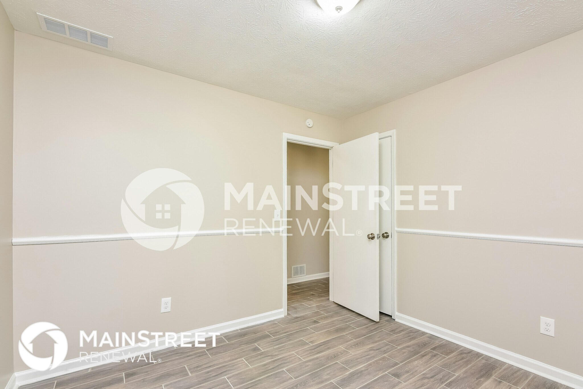 Building Photo - 2755 Stanton Woods Dr SE