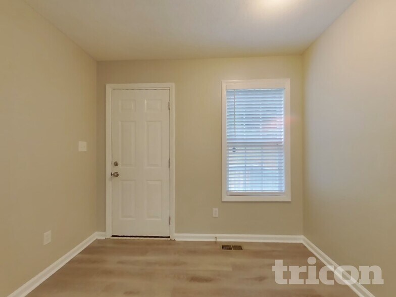 Building Photo - 7258 Brittany Way