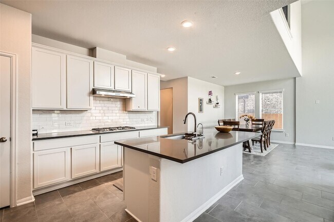 Building Photo - 658 Cherrystone Loop