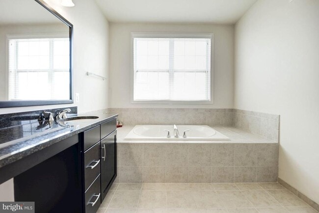 Building Photo - 23540 Belvoir Woods Terrace