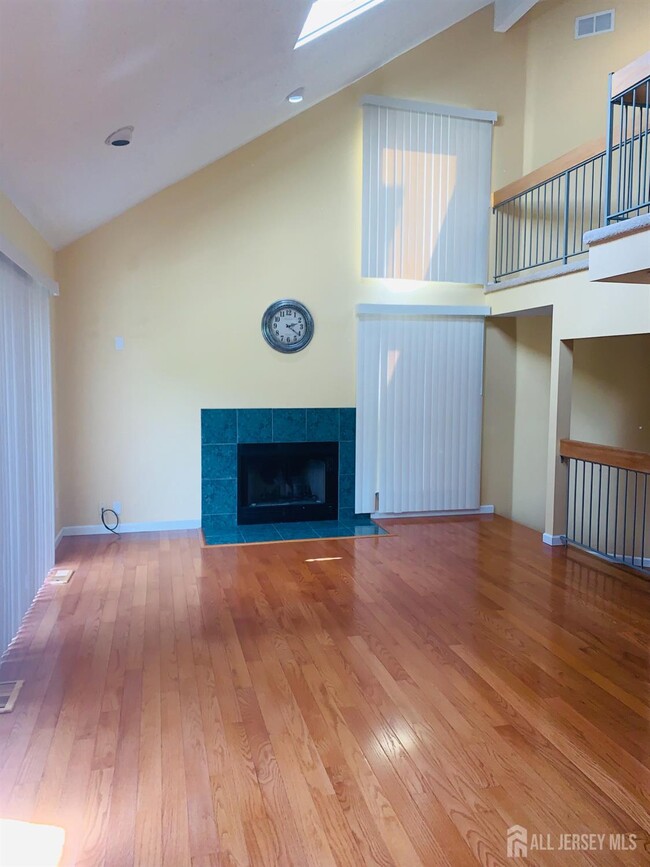 Building Photo - 12 Catawba Ct