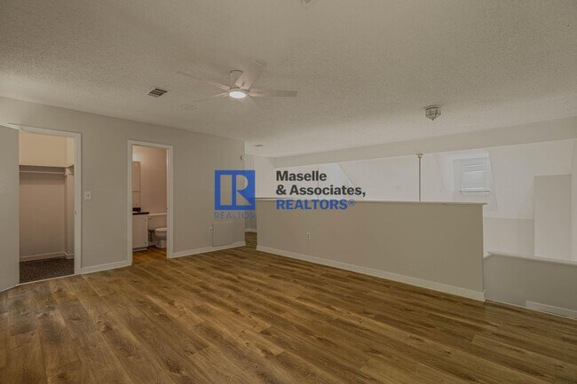 Building Photo - 3 Bed/2 Bath Home in Pearl