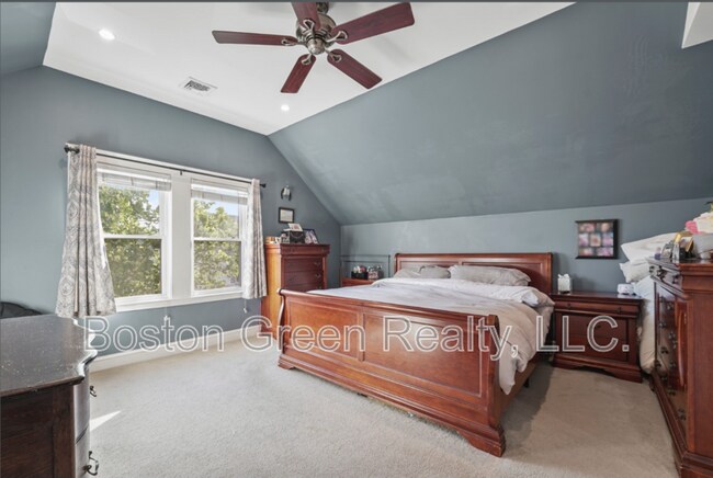 Building Photo - 69 Jaques St