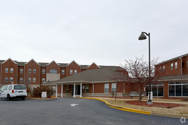 Building Photo - Les Chateaux North Apartments