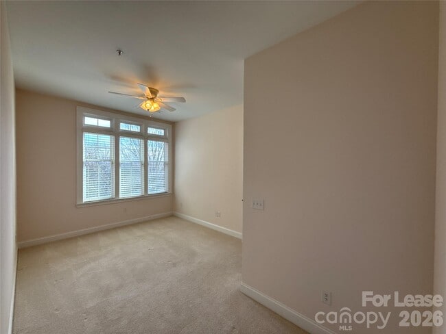 Building Photo - 2810 Selwyn Ave