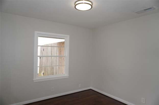 Building Photo - 3229 Westridge St