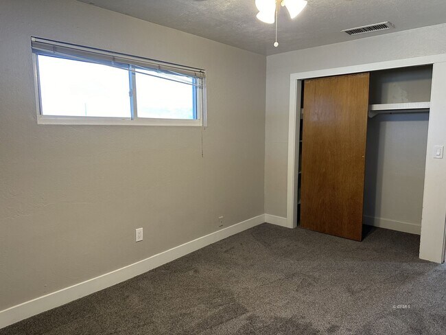 Building Photo - 2883 Bigler Ave