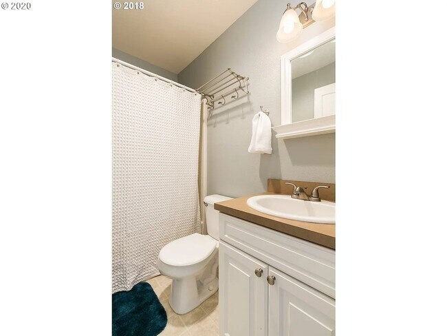 Building Photo - 12330 SW Meader Way