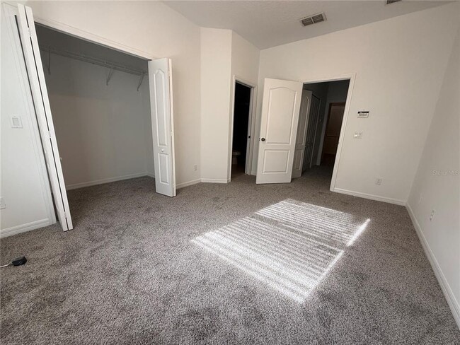 Building Photo - 3549 Wilshire Way Rd