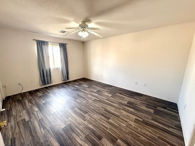 Building Photo - Charming 3-Bedroom Home Near Rotary Park for Rent!