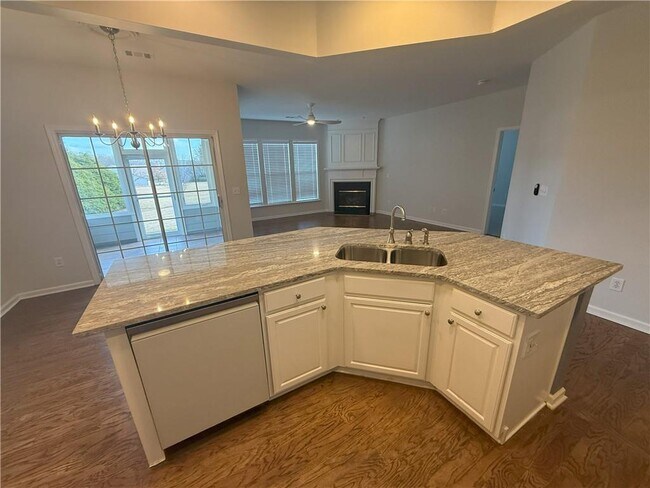 Building Photo - 1460 Vinery Ave