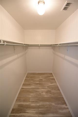 Building Photo - 421 Stanley Falls Dr