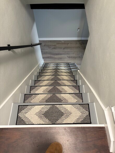 Building Photo - 113 Woodland Rd