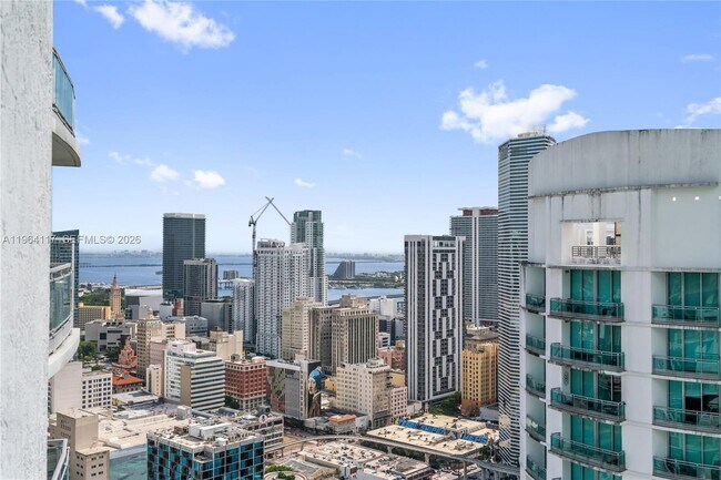 Building Photo - 90 SW 3rd St