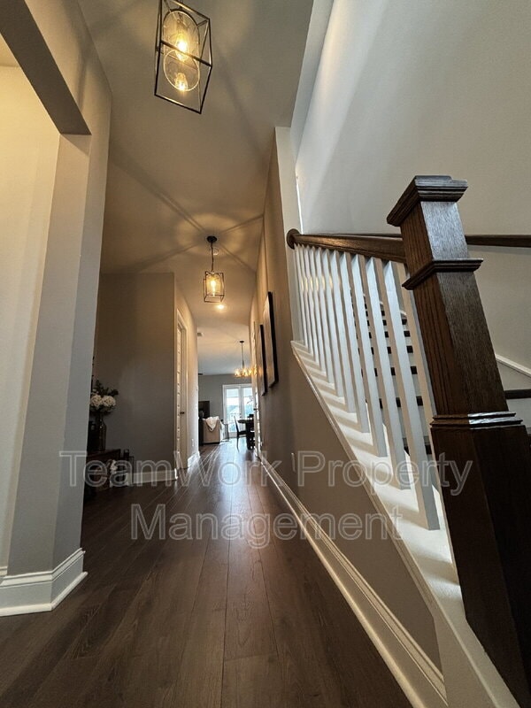 Building Photo - 214 Narrowleaf Ave
