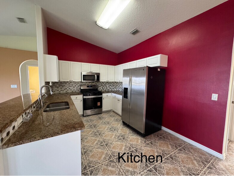 Building Photo - 1092 Egret Lake Way