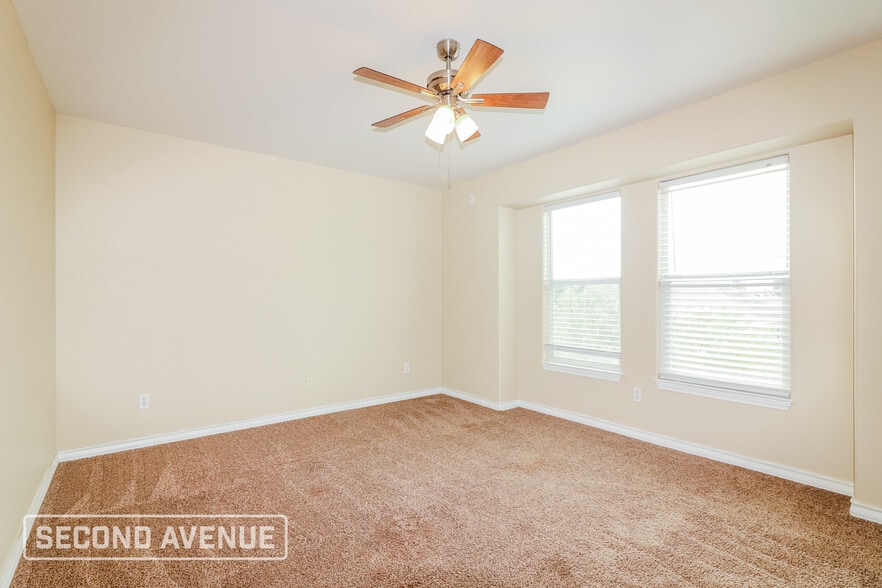 Building Photo - 2425 Mystic Star Dr