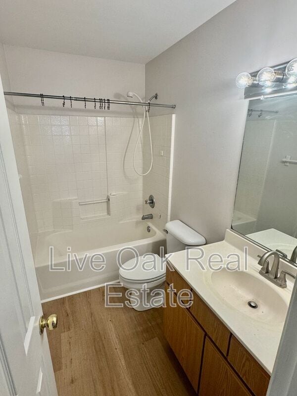 Building Photo - 1562 Indiana Ave