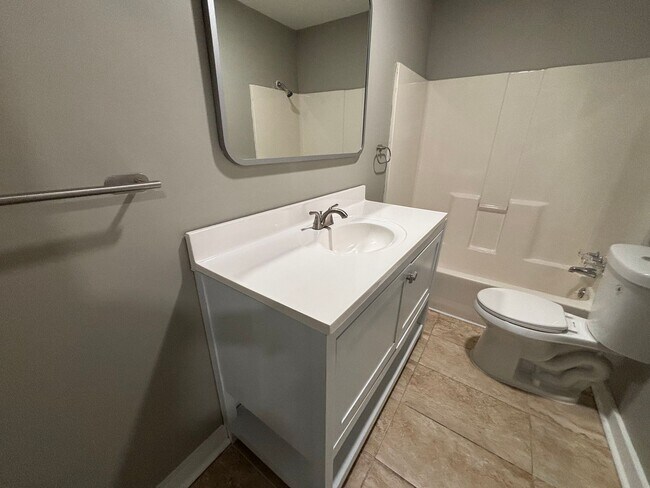 Building Photo - 3546 Debby Dr