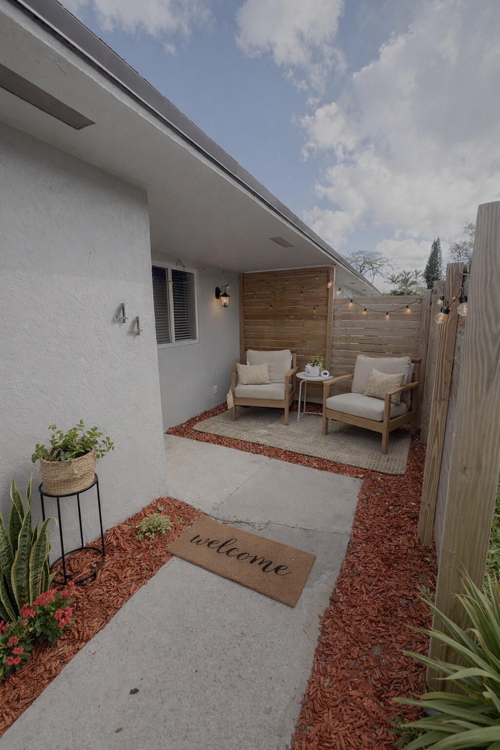 Building Photo - 44 SW 13th St