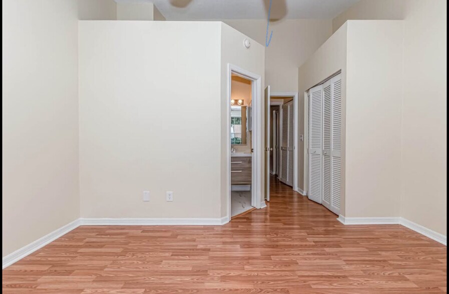 Building Photo - 11347 Regal Square Dr