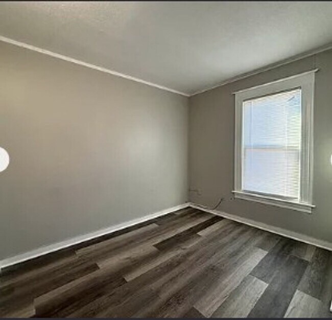 Building Photo - 200 Prospect St