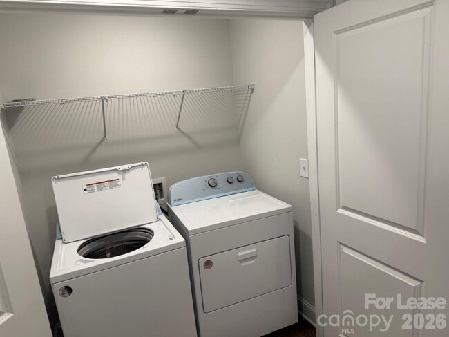 Building Photo - 5593 Stafford Rd