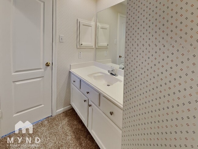 Building Photo - 1306 Silverleaf Dr