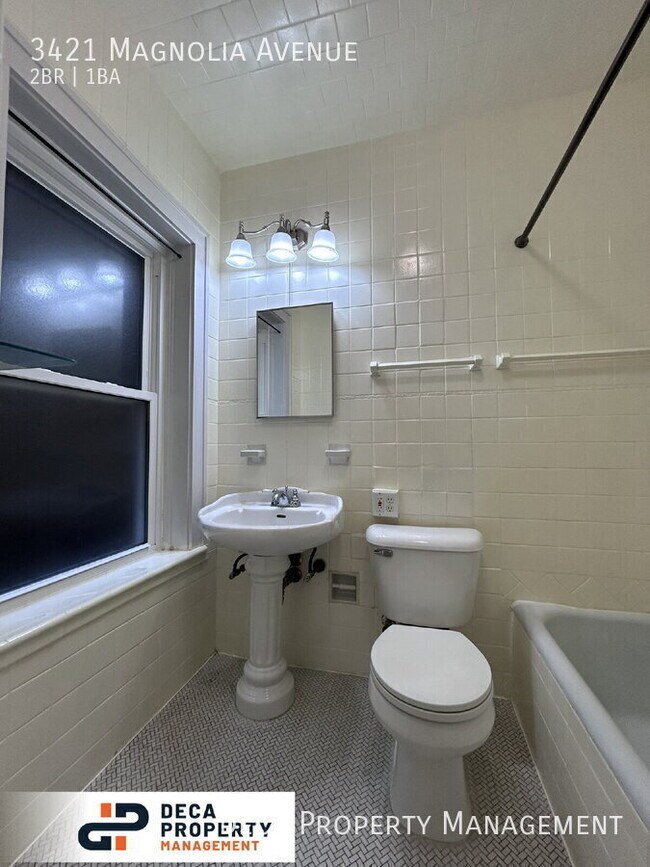 Building Photo - 3421 Magnolia Ave