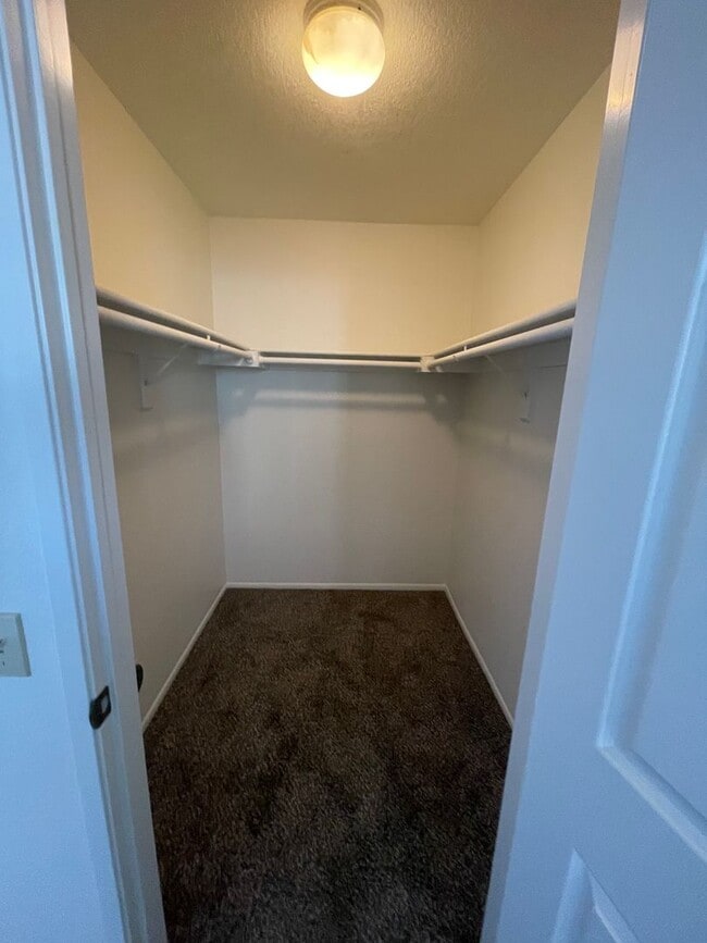 Building Photo - Jess Ranch 55+ Gated Community Apple Valley