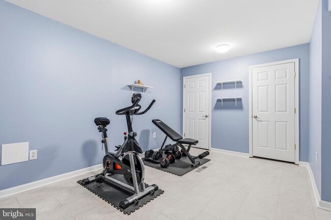 Building Photo - 13922 Rutgers Ct