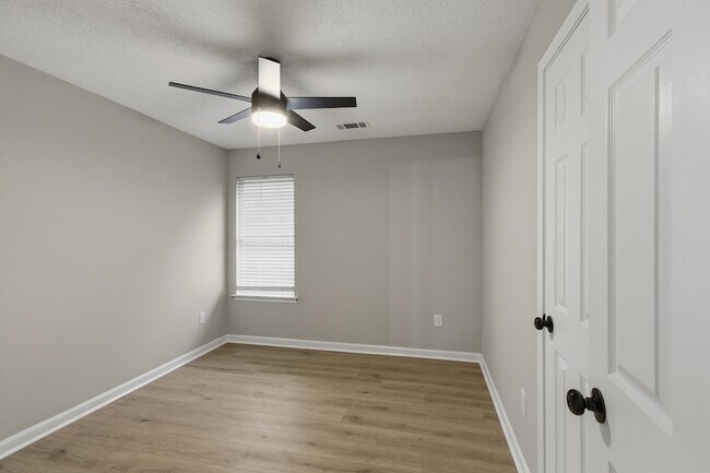 Building Photo - 6856 Wrigley Dr