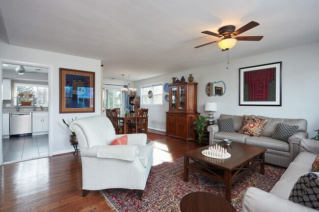 Building Photo - Silver Spring splendor with yard care INCL...