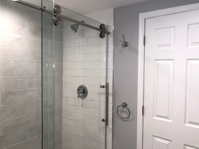 Building Photo - 60 V St NW