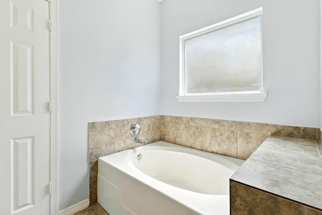 Building Photo - 10123 Sweet Olive Way