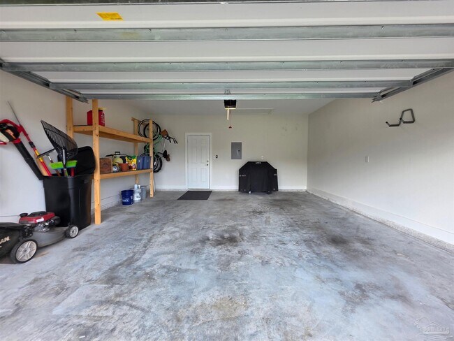 Building Photo - 4570 Omaha Dr