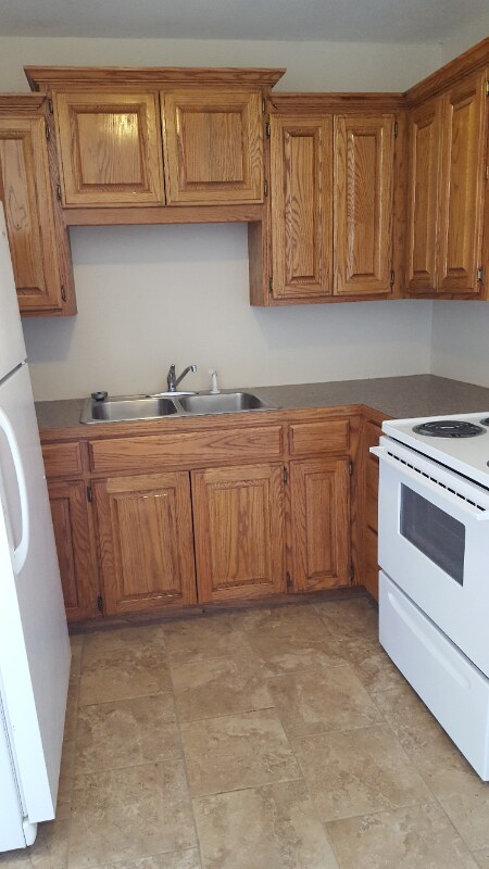 Building Photo - 9356 S 430 Rd