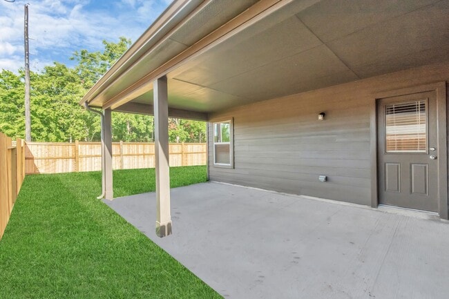 Building Photo - 3426 Hughes Mdw Wy