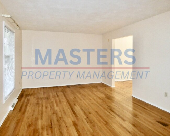 Building Photo - 532 Dussel Dr