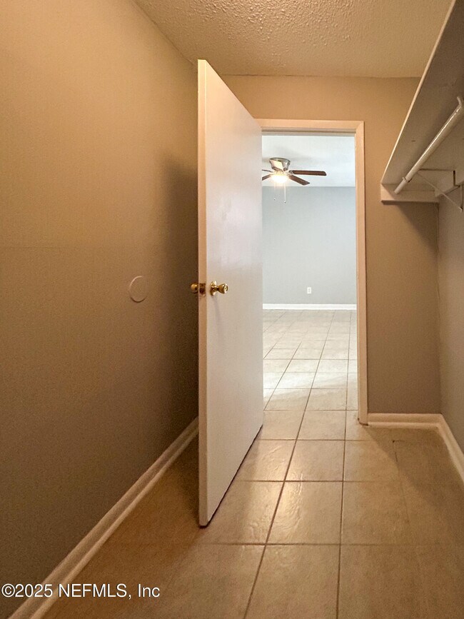 Building Photo - 1122 Woodruff Ave