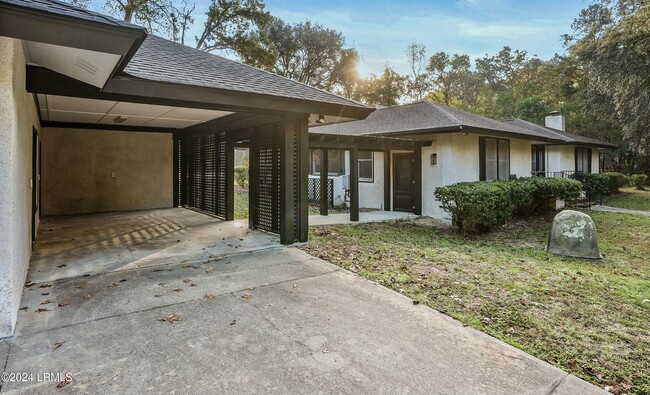 Building Photo - 100 Thomas Sumter St