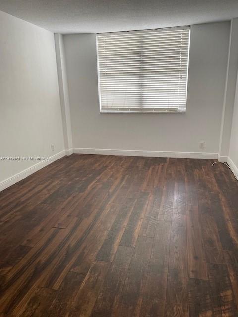 Building Photo - 1455 N Treasure Dr